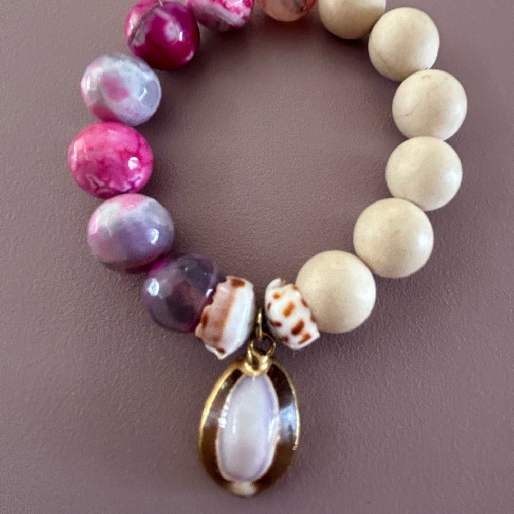 Pink, Purple and Cream Beaded Bracelet with Shell Pendant - NEW